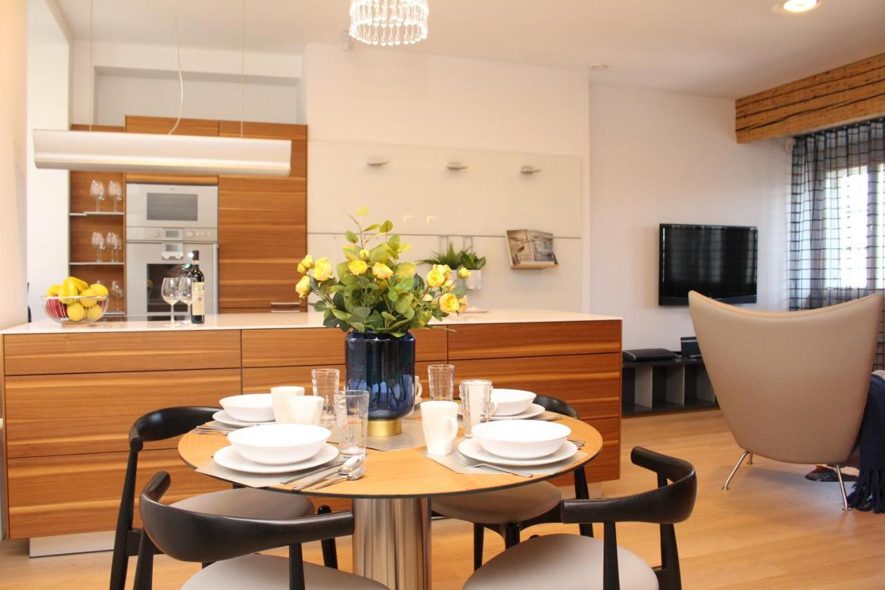 Tallinn City Apartments Old Town Square Екстер'єр фото