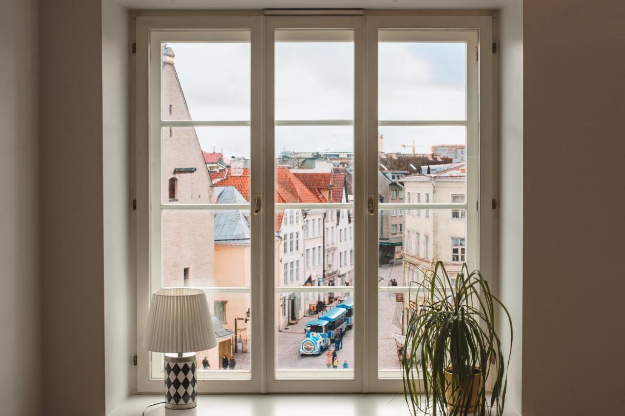 Tallinn City Apartments Old Town Square Екстер'єр фото
