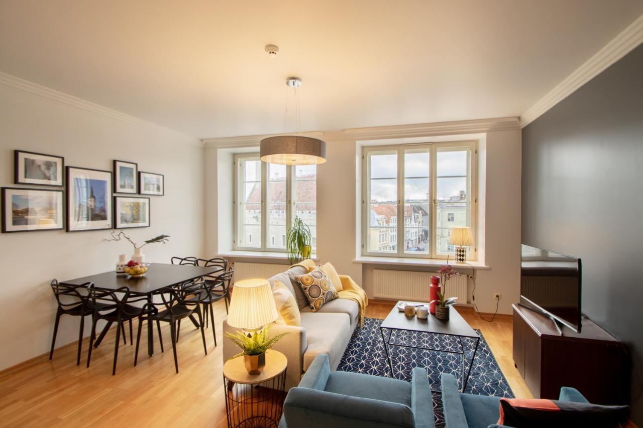 Tallinn City Apartments Old Town Square Екстер'єр фото
