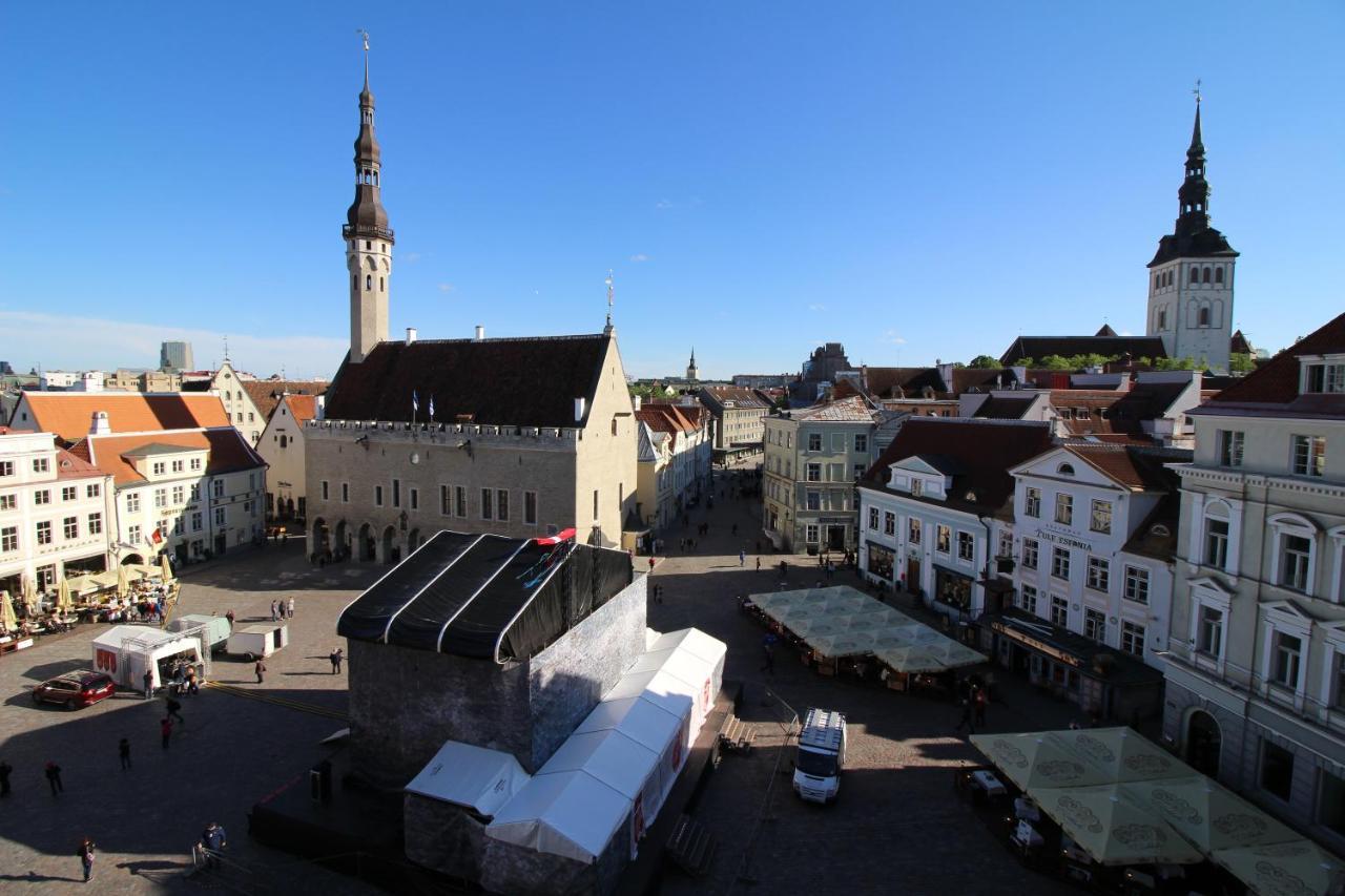 Tallinn City Apartments Old Town Square Екстер'єр фото